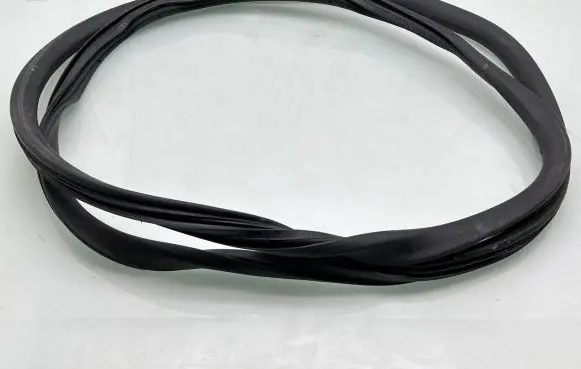Peugeot Traveller Front door rubber seal 9806514880