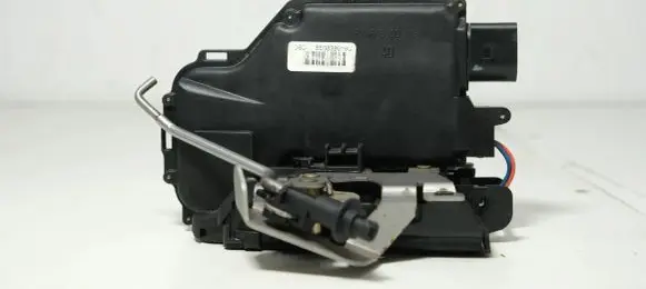 Audi A4 S4 B6 8E 8H Rear door lock 8E0839016C