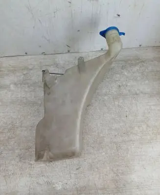 Audi A8 S8 D2 4D Windshield washer fluid reservoir/tank 4D0955451A