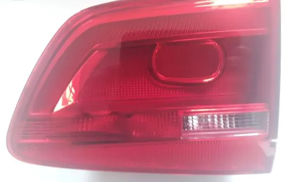 Volkswagen Touran II Tailgate rear/tail lights 176443