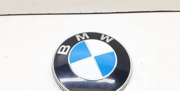 BMW X1 E84 Manufacturer badge logo/emblem 8132375
