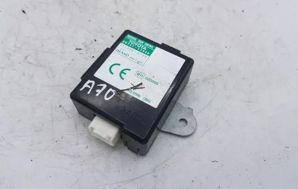 Toyota Corolla Verso E121 Door central lock control unit/module 8974113040 2513000100