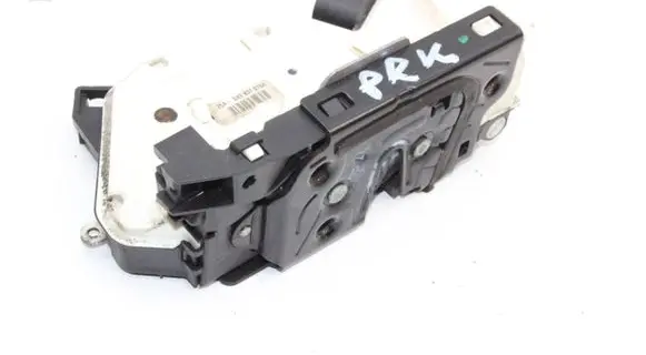 Volkswagen Scirocco Front door lock 5N2837015A