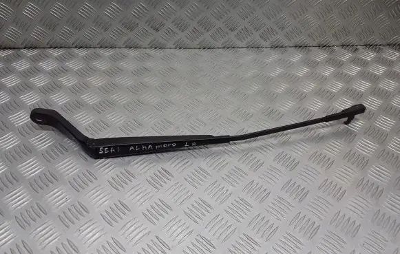 Seat Alhambra (Mk1) Front wiper blade arm