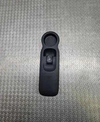 Renault Modus Electric window control switch 8200278436 6126120