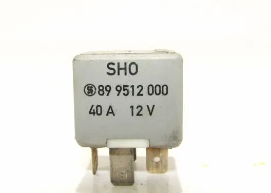 Audi A6 S6 C5 4B Fuel pump relay 443951253K
