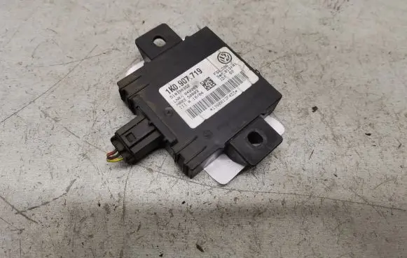 Volkswagen Touran I Other control units/modules 1K0907719