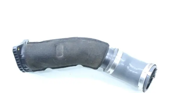 Volkswagen PASSAT B8 Intercooler hose/pipe 05L145762D