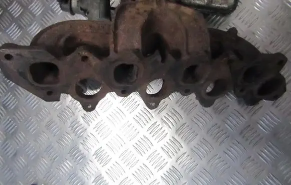 Renault Safrane Exhaust manifold
