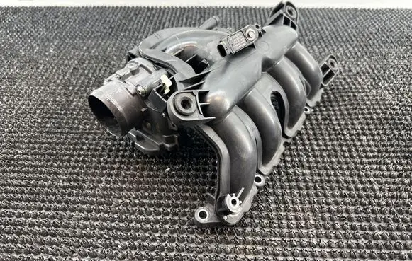 BMW 1 F20 F21 Intake manifold 862418980 A2C38050800