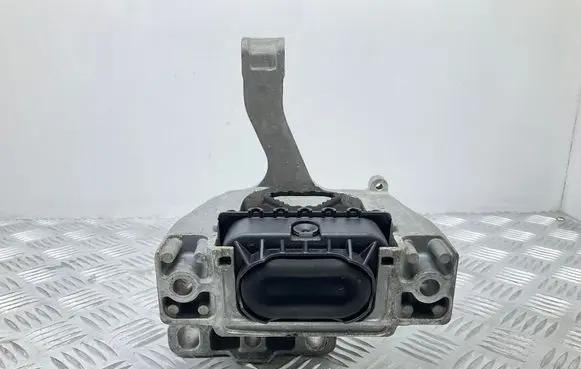 Audi A3 S3 8V Engine mount bracket 5Q0199262BJ