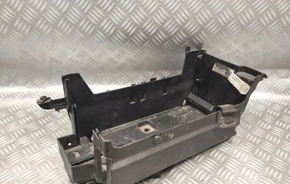 Opel Insignia A Battery box tray 13448185