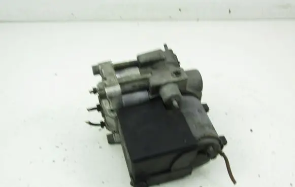 Audi 80 90 S2 B4 ABS Pump 