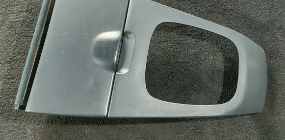 Cup holder front