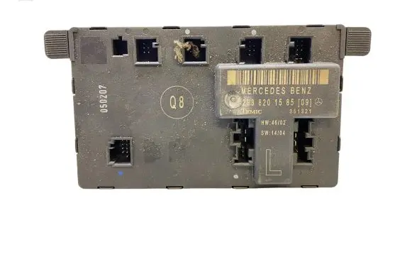 Mercedes-Benz C W203 Door control unit/module 2038201585 35121 050207