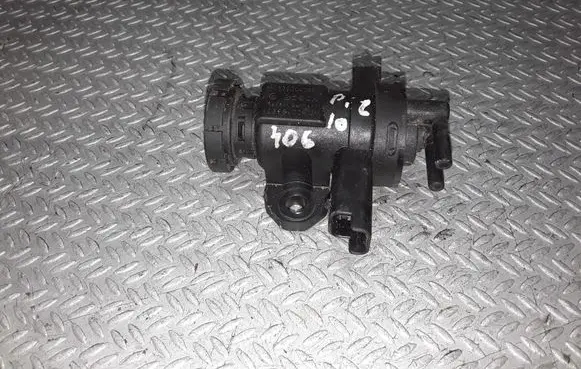 Citroen C5 Turbo solenoid valve 9635704380