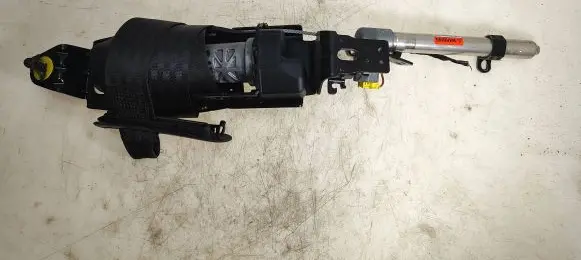 Volvo C30 Front seatbelt 30642223