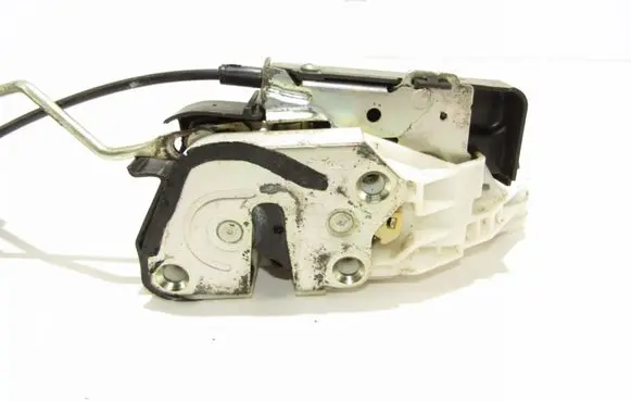 Mitsubishi Pajero Front door lock
