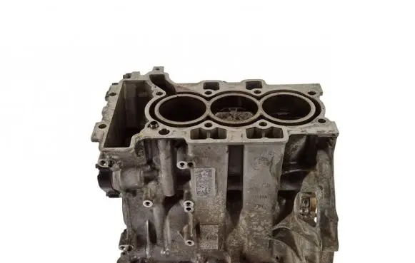 Peugeot 2008 I Engine block HM01