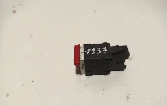 Skoda Fabia Mk1 (6Y) Hazard light switch 6Y0953235 30203