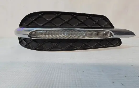 Mercedes-Benz C W204 Front fog light A2048803324