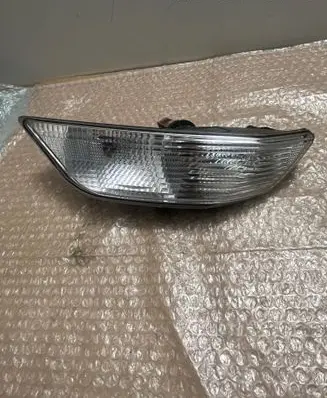 Ford Mustang VI Front indicator light FR3B13201A