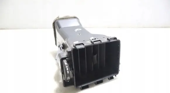 Volkswagen Crafter Dashboard side air vent grill/cover trim
