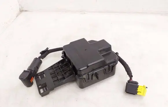 Mercedes-Benz CLA C118 X118 Current control relay A1775405931