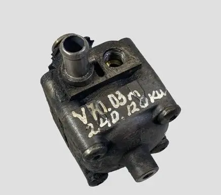 Volvo V70 Power steering pump