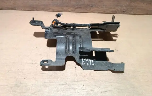 Peugeot 208 II Other engine bay part 9827428380