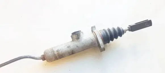 Audi 80 90 B3 Clutch master cylinder