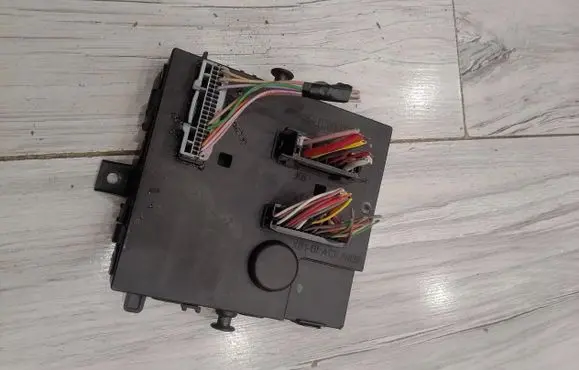 Renault Twingo II Comfort/convenience module 8200874481A