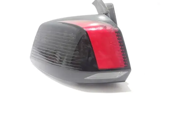 Peugeot 5008 Rear/tail lights 9811028080