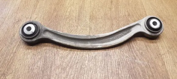 Rear control arm