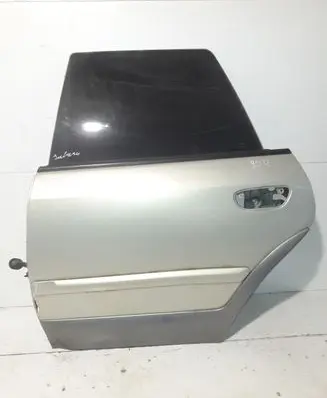 Subaru Outback Rear door