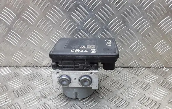 BMW 4 F36 Gran coupe ABS Pump 6875559