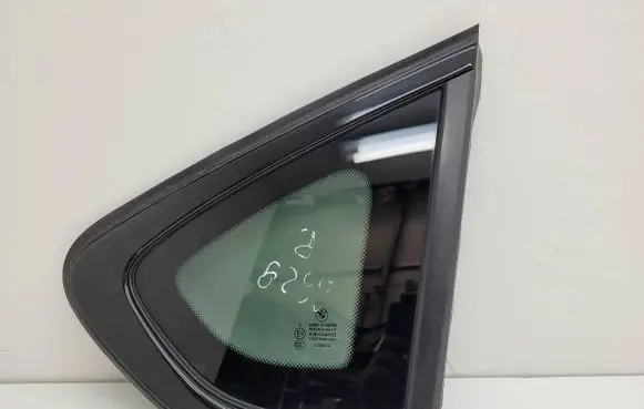 BMW X4 F26 Rear side window 7335518AUTOFROST