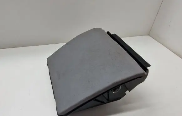 BMW 7 E38 Glove box 8150464 8125710