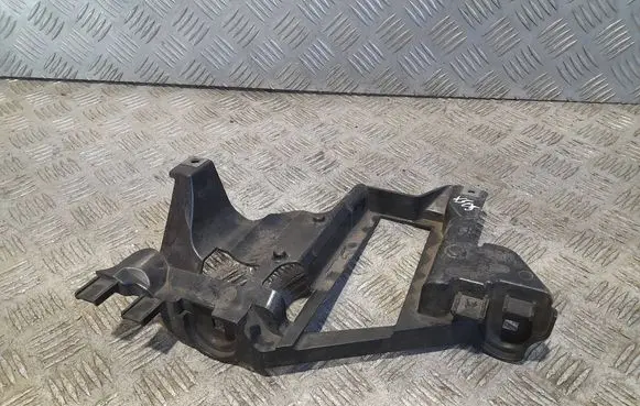 BMW X5 E53 Headlight/headlamp mounting bracket 224567