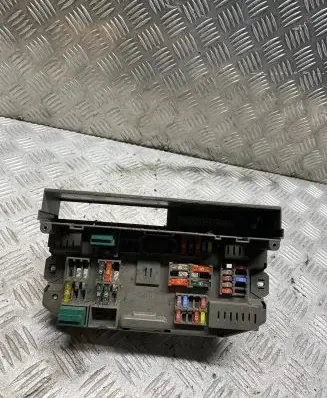 BMW X5 E70 Fuse box set 697638402