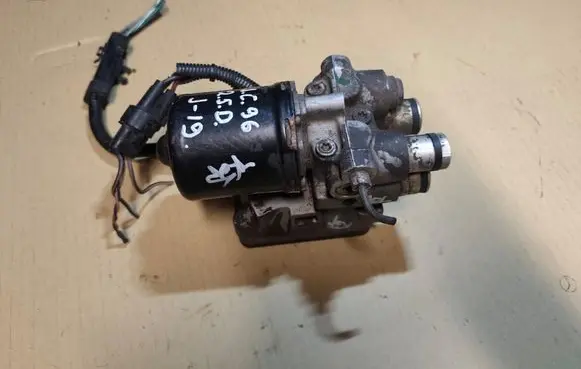 Jeep Cherokee XJ ABS Pump 52008727