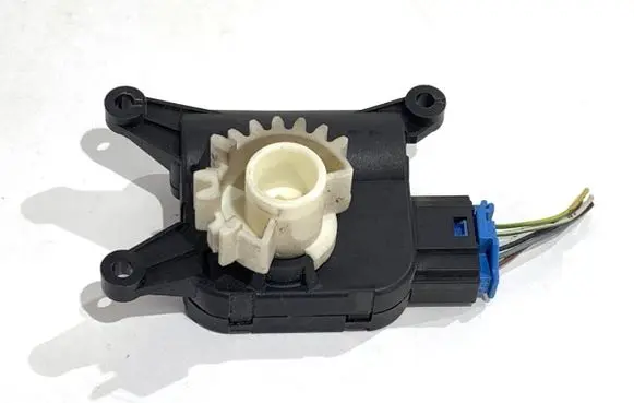 Volkswagen Touran I Air flap motor/actuator 1K1907511D