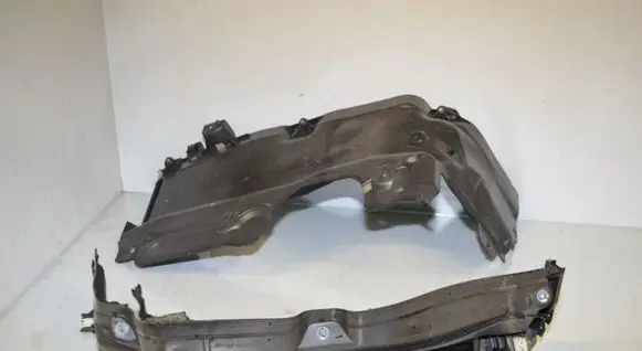 Other engine bay part