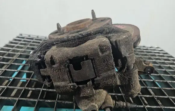 Front brake caliper