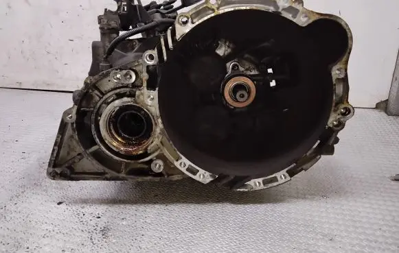 KIA Sportage Manual 6 speed gearbox S714JE M5GF2