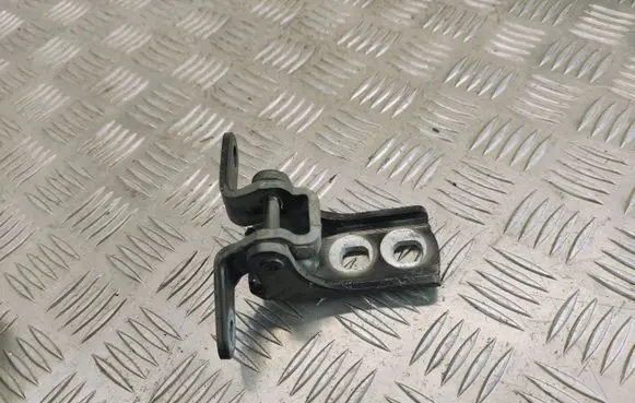 Opel Zafira C Front door upper hinge