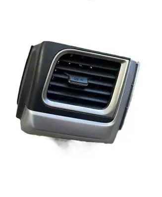 Toyota Highlander XU50 Dashboard side air vent grill/cover trim 556610E010 556500E050