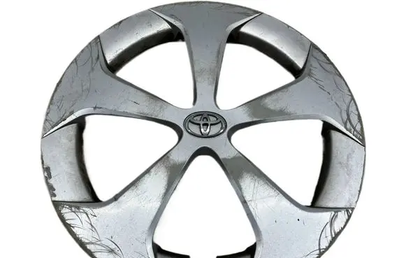 Toyota Prius (XW30) R15 wheel hub/cap/trim 