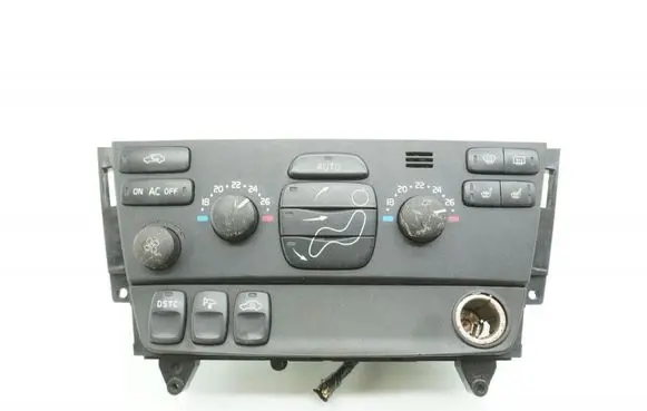 Volvo V70 Climate control unit 30746022
