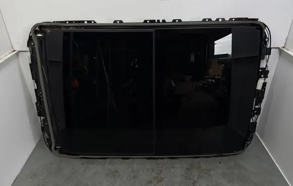 Volkswagen Touareg III Sunroof set 4M0877041F 4K0907564AA 4M0959591